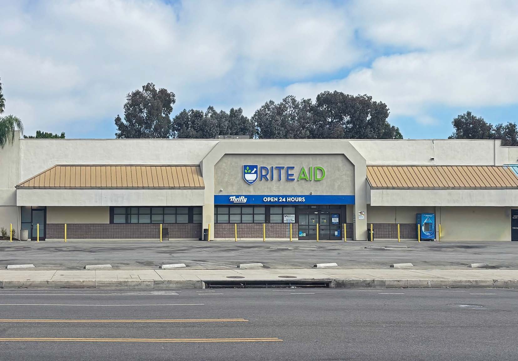 13333 Riverside Dr, Sherman Oaks, CA 91423