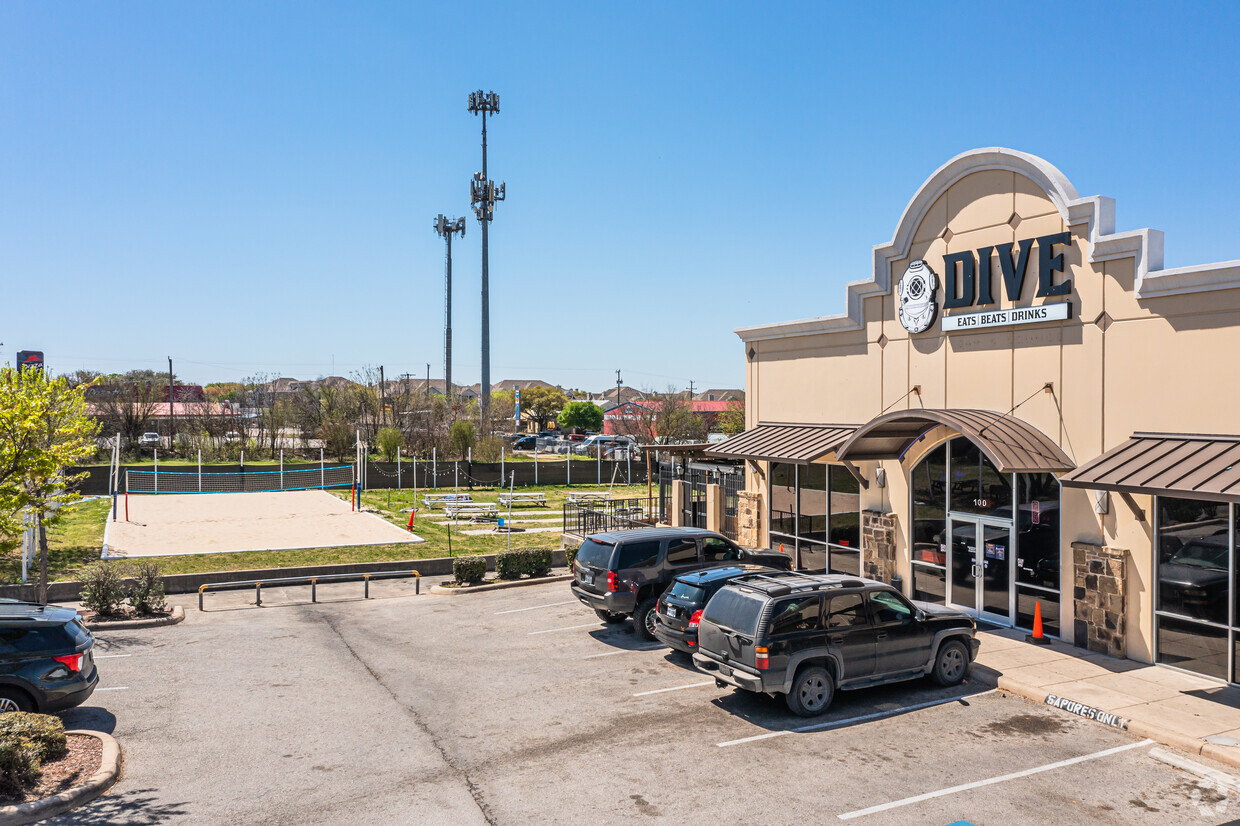 6422 Babcock Rd, San Antonio, TX 78249