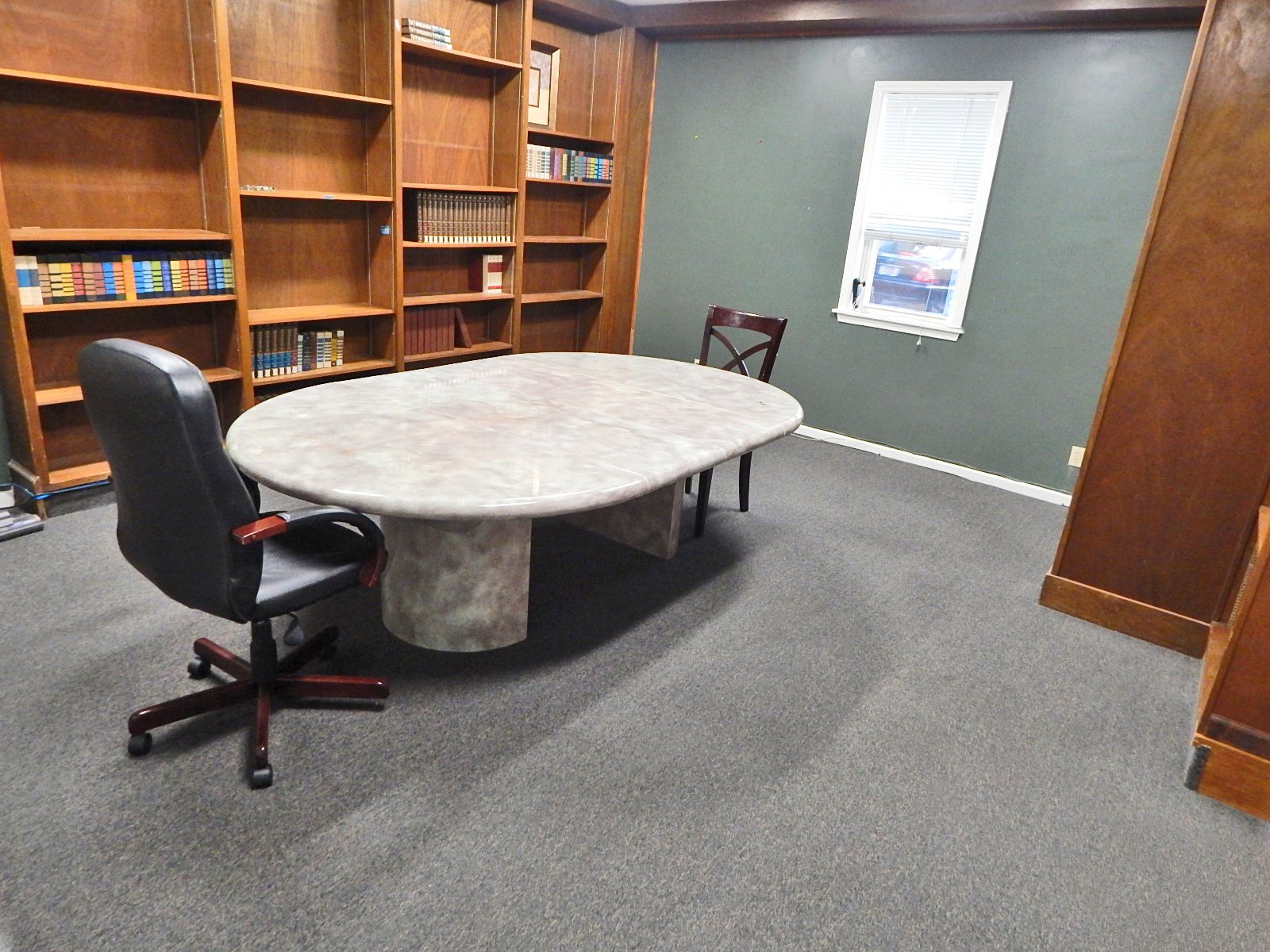 248 W Commercial St, East Rochester, NY 14445