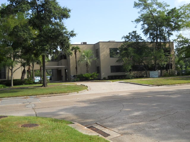 1801 Kingwood Dr, Houston, TX 77339