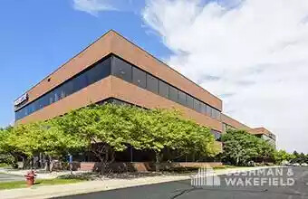 900 Long Lake Rd, New Brighton, MN 55112