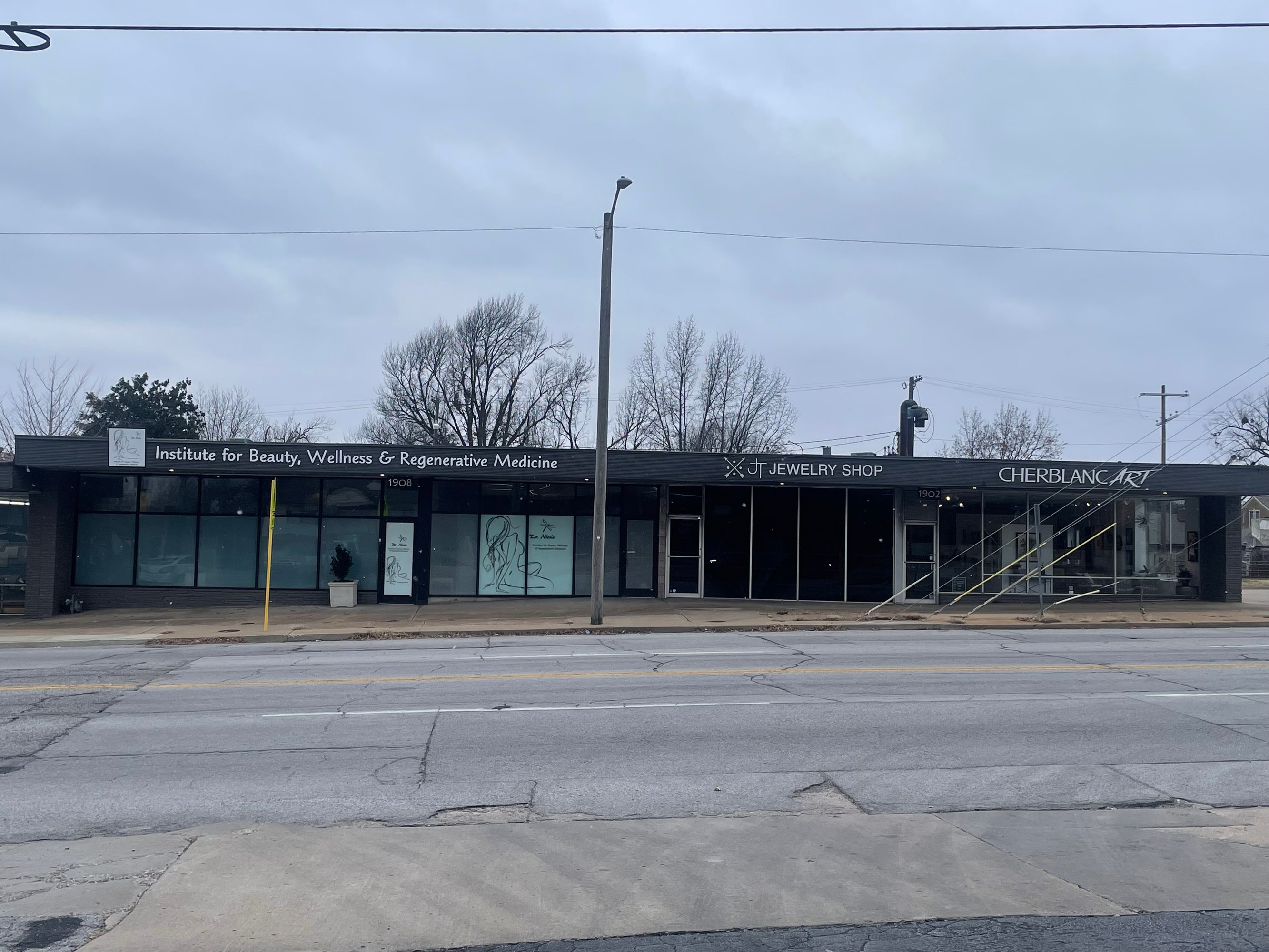 1902 S Harvard Ave, Tulsa, OK 74112