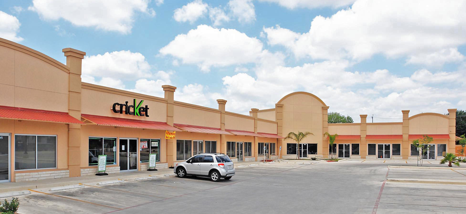 155 S Ww White Rd, San Antonio, TX 78219