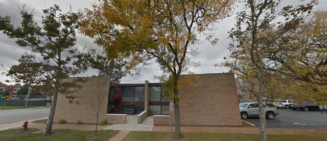 100 E Irving Park Rd, Roselle, IL 60172