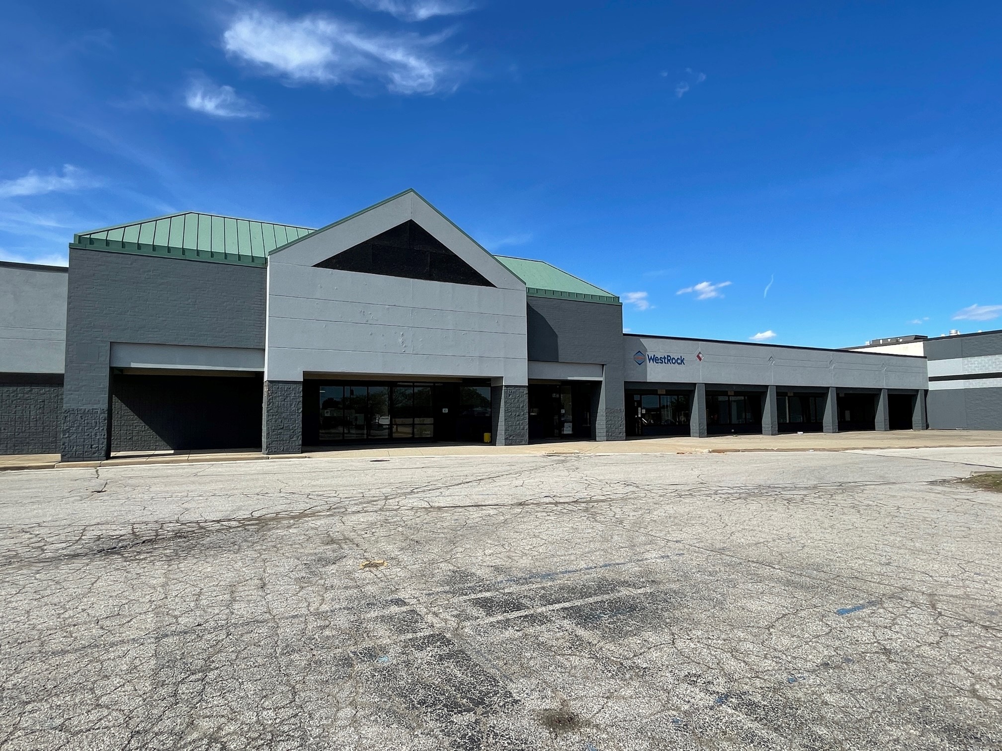 5055 Jackman Rd, Toledo, OH 43613