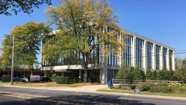 2454 E Dempster St, Des Plaines, IL 60016