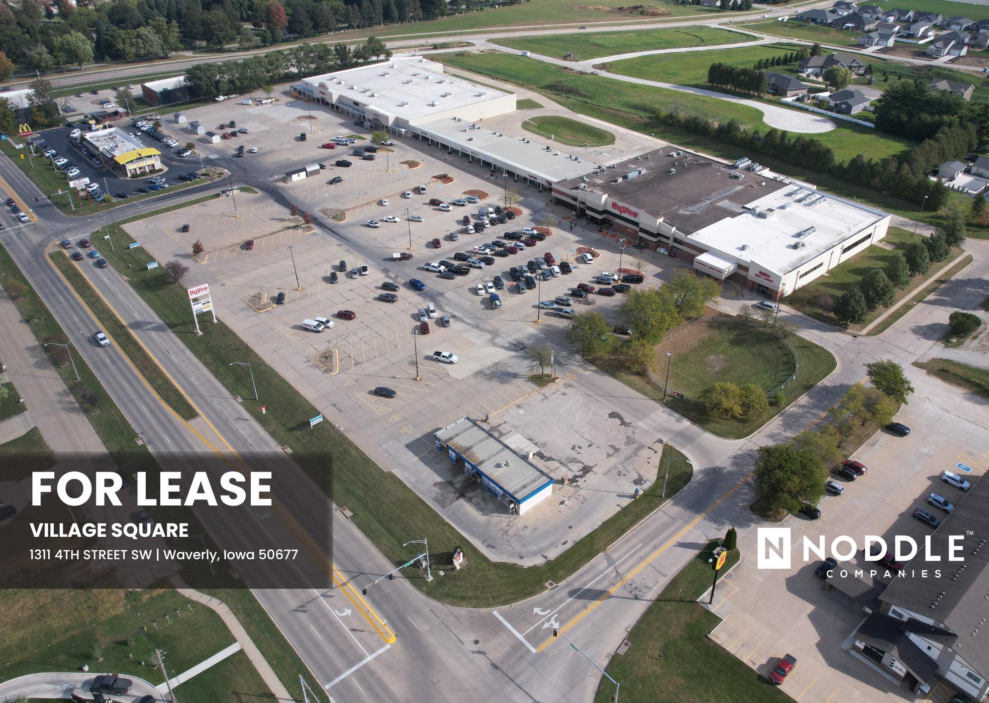 1311 4Th St SW, Waverly, IA 50677