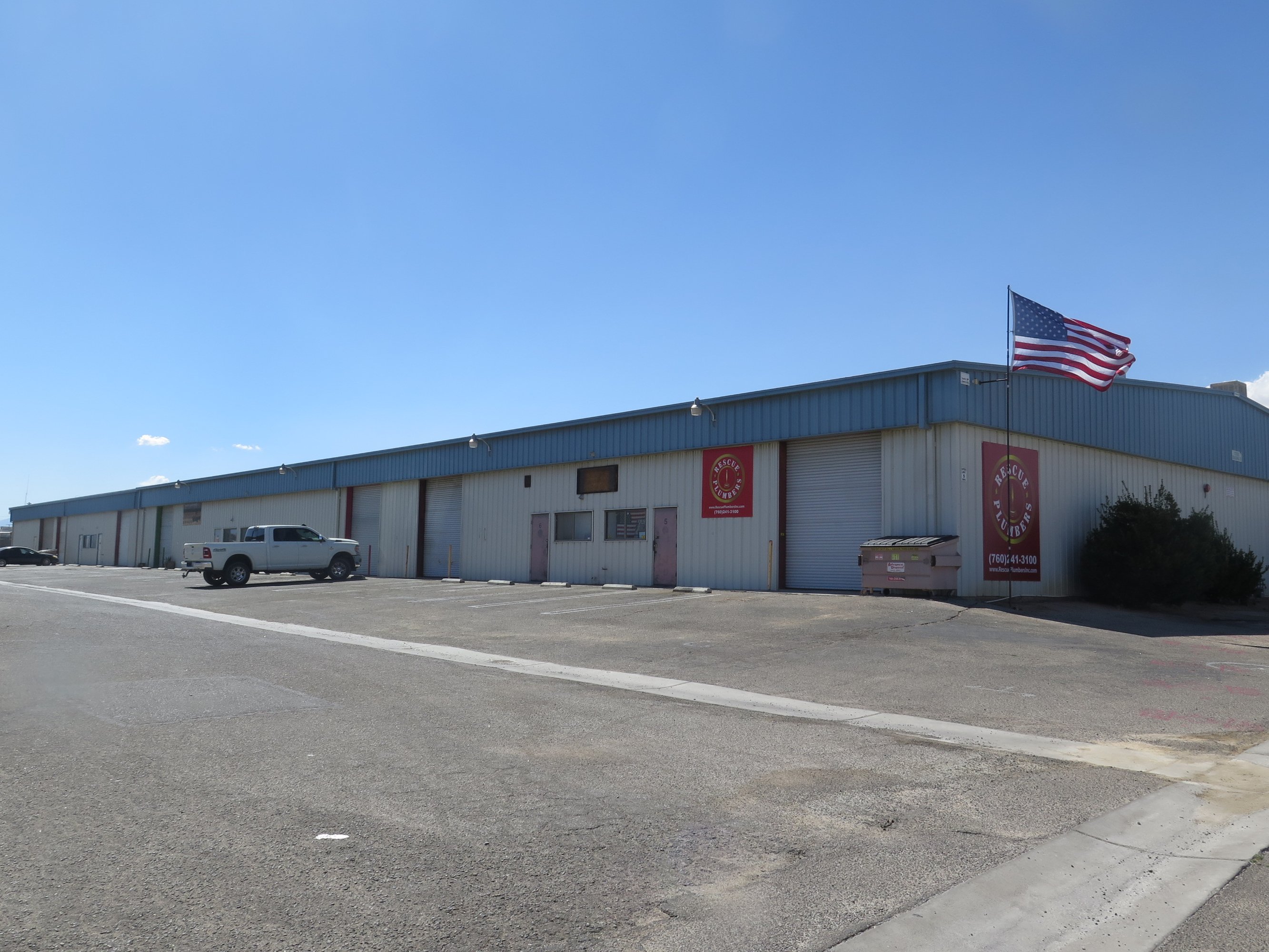 17205 Eucalyptus St, Hesperia, CA 92345