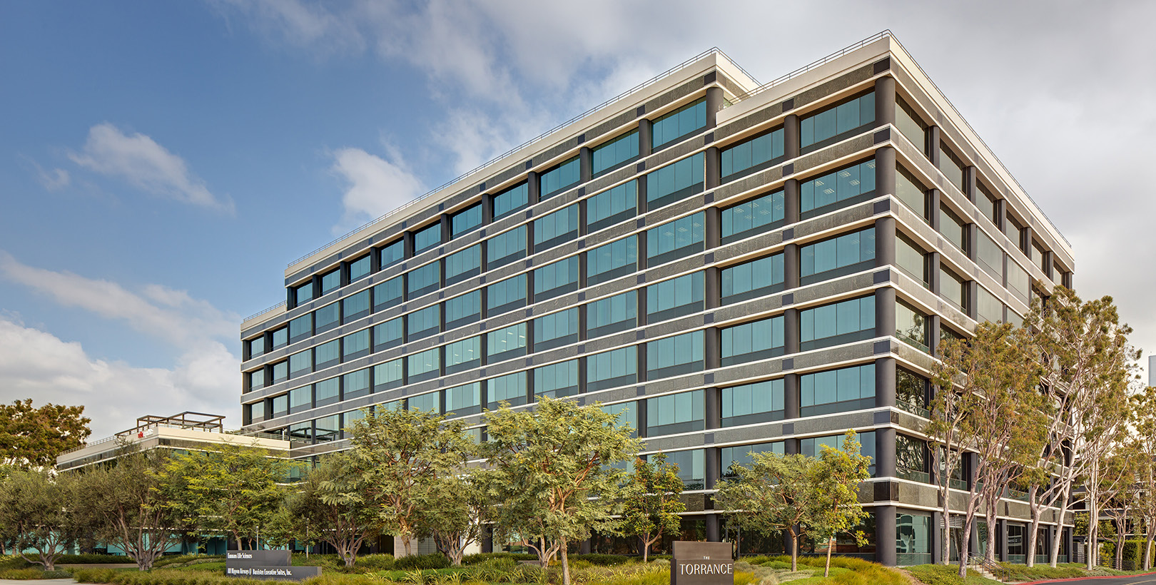 21250 Hawthorne Blvd, Torrance, CA 90503