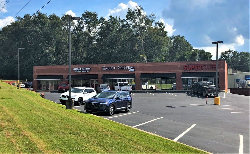 1111 7Th St S, Clanton, AL 35045