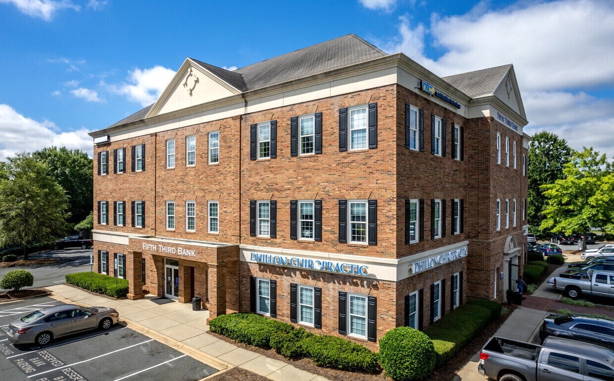 10400 Mallard Creek Rd, Charlotte, NC 28262