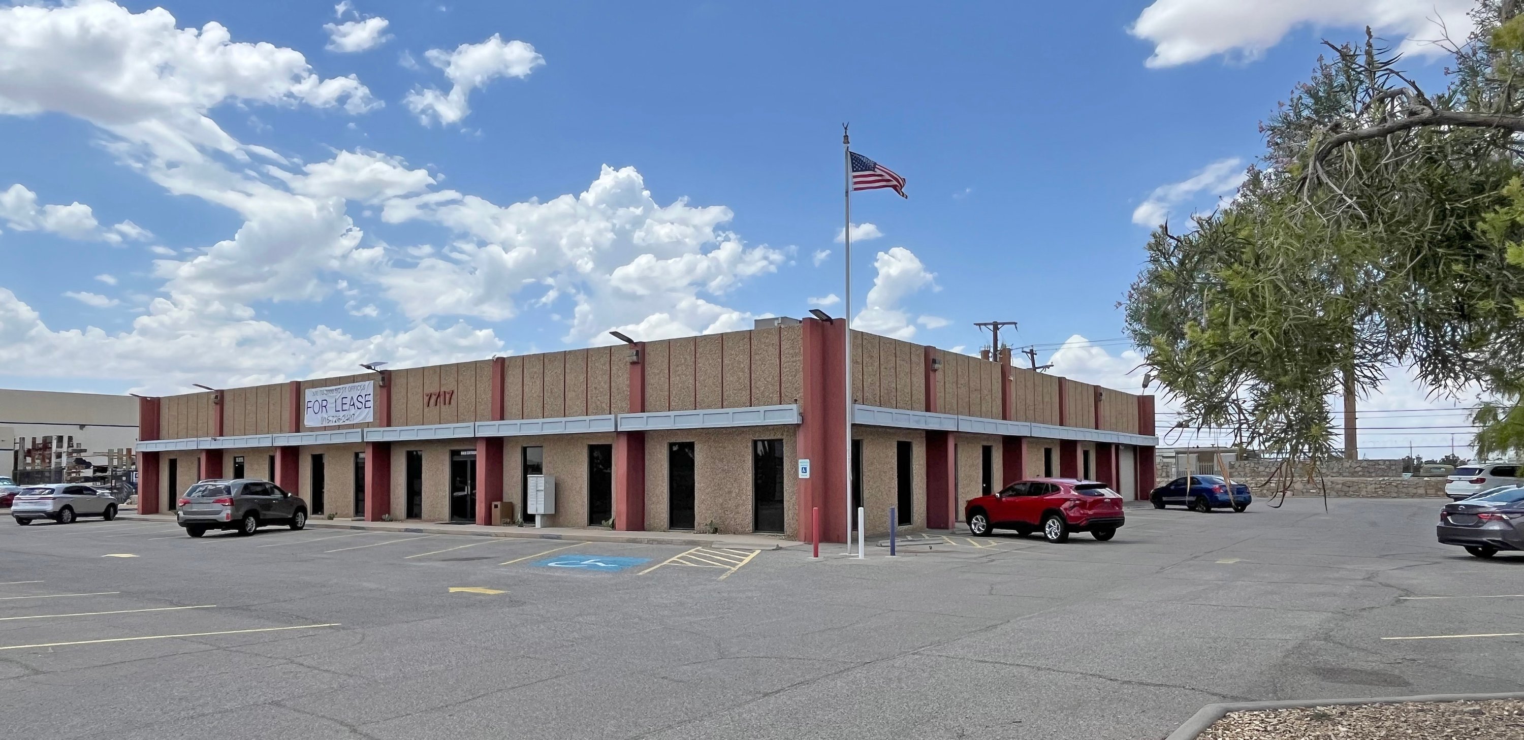 7717 Lockheed Dr, El Paso, TX 79925