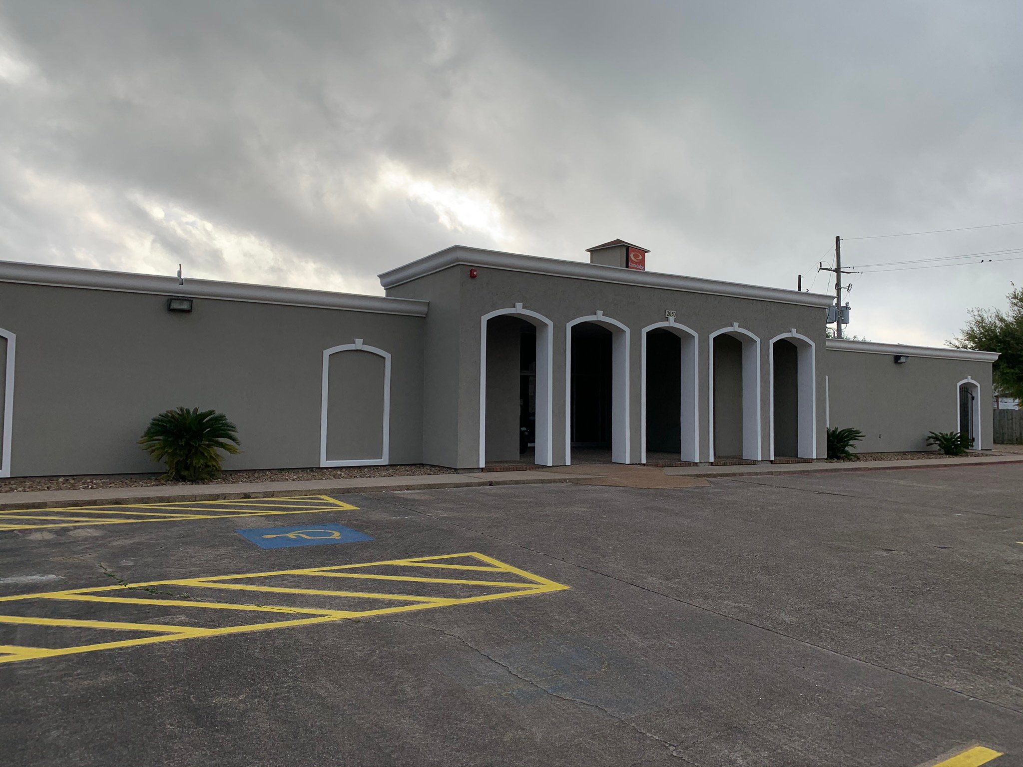 2050 N 11Th St, Beaumont, TX 77703