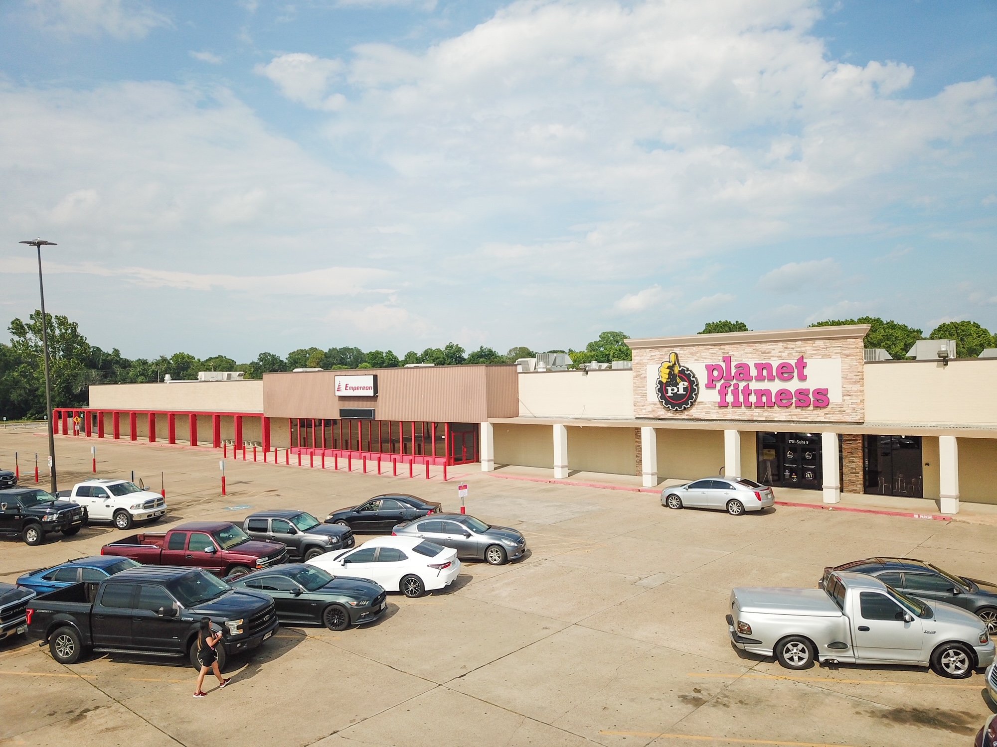 1701 Fairway Dr, Alvin, TX 77511