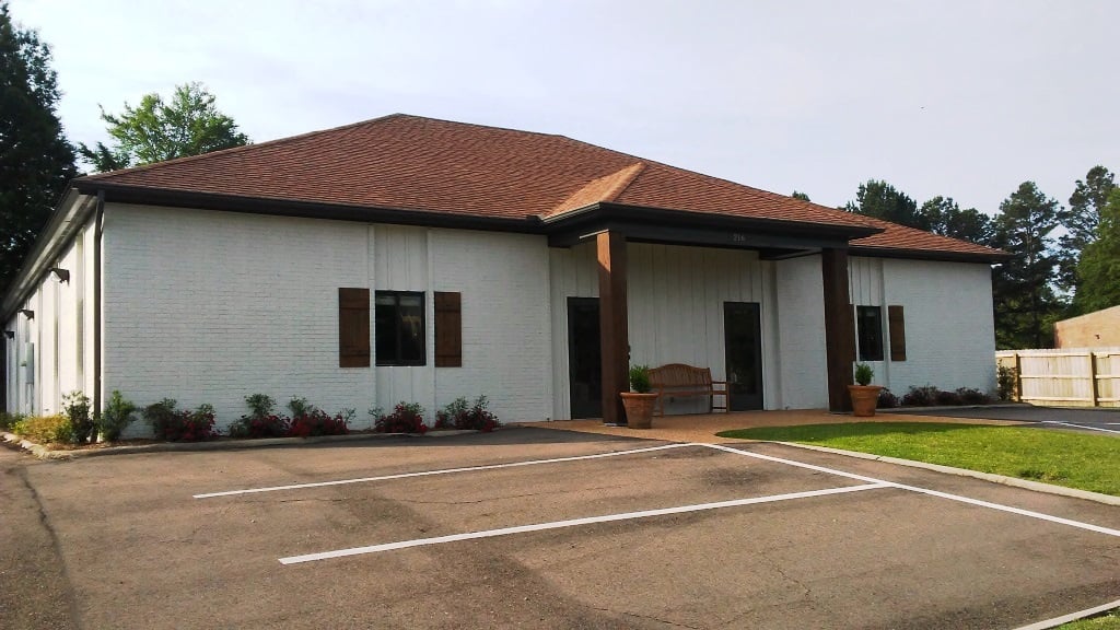 216 Avalon Cir, Brandon, MS 39047