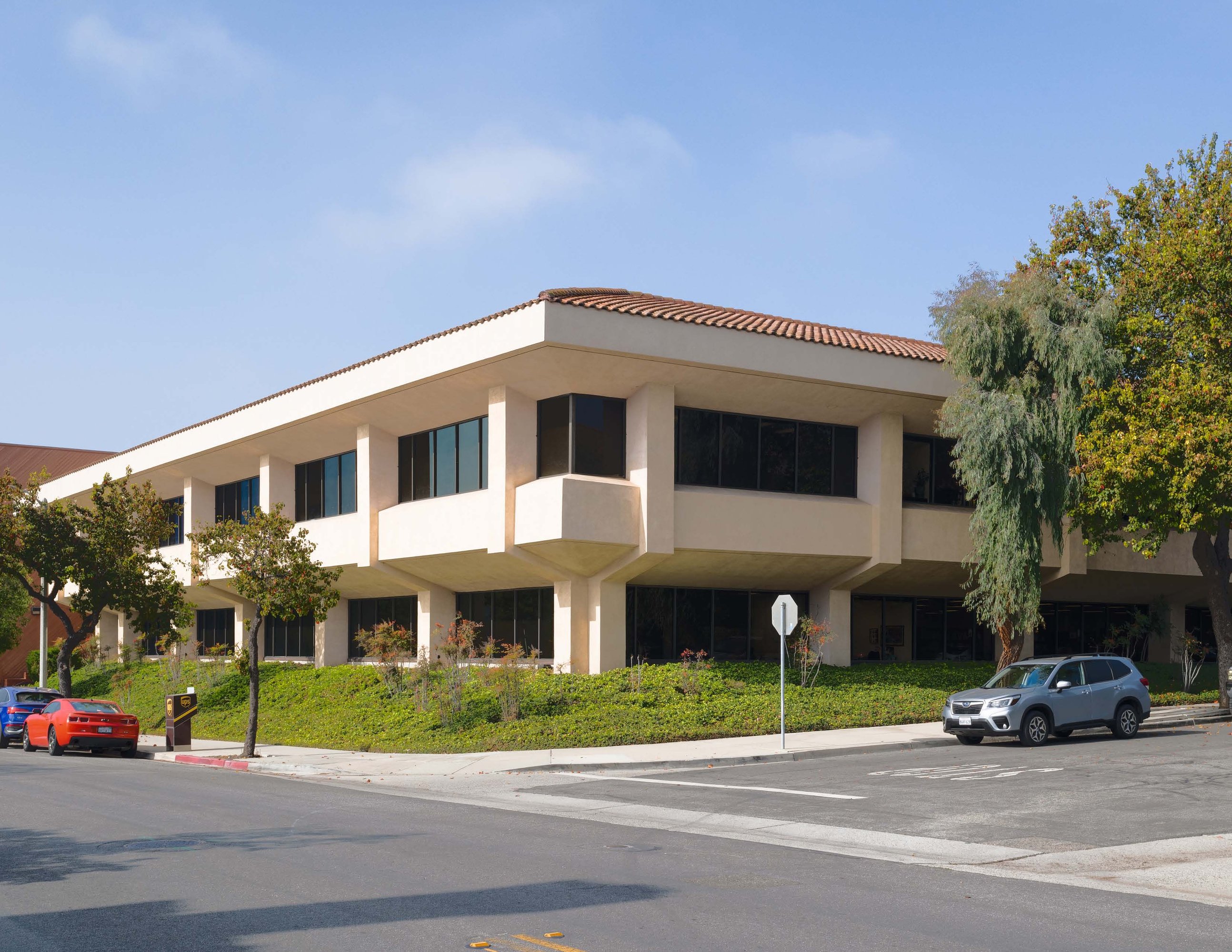 3585 Maple St, Ventura, CA 93003