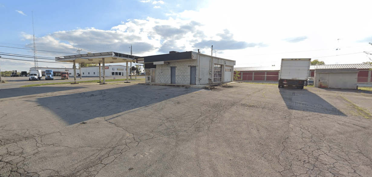 1495 Findlay Rd, Lima, OH 45801