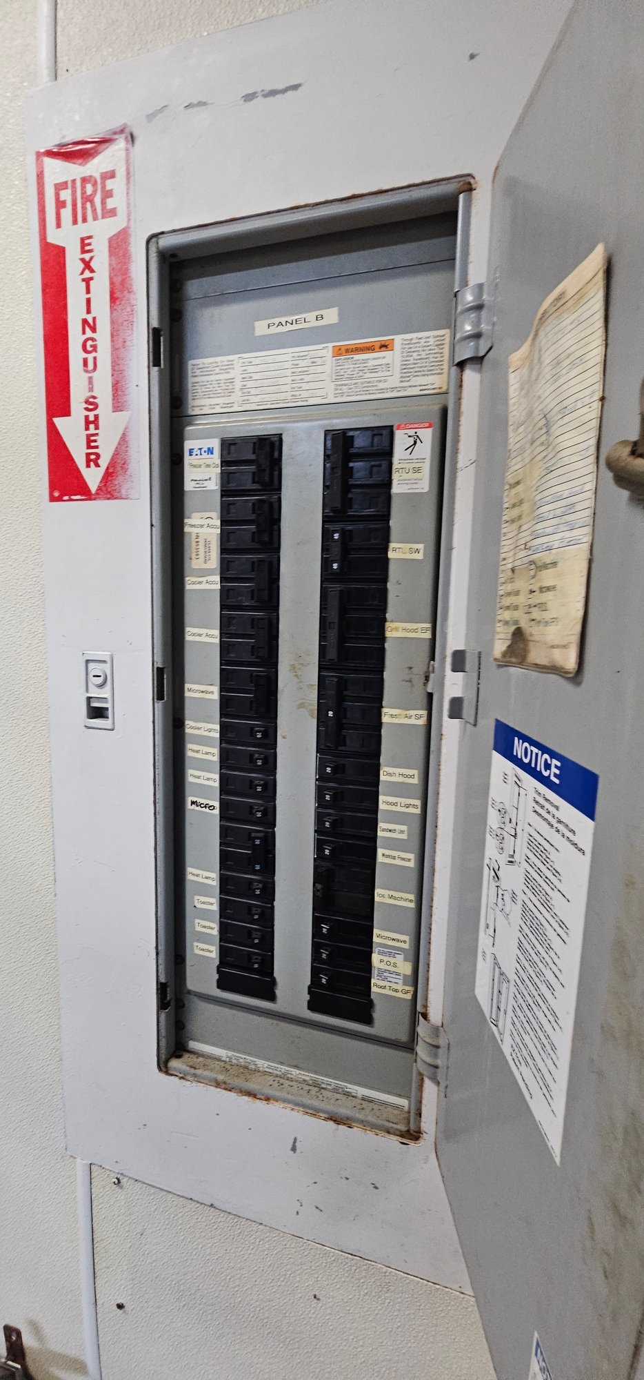 3095904