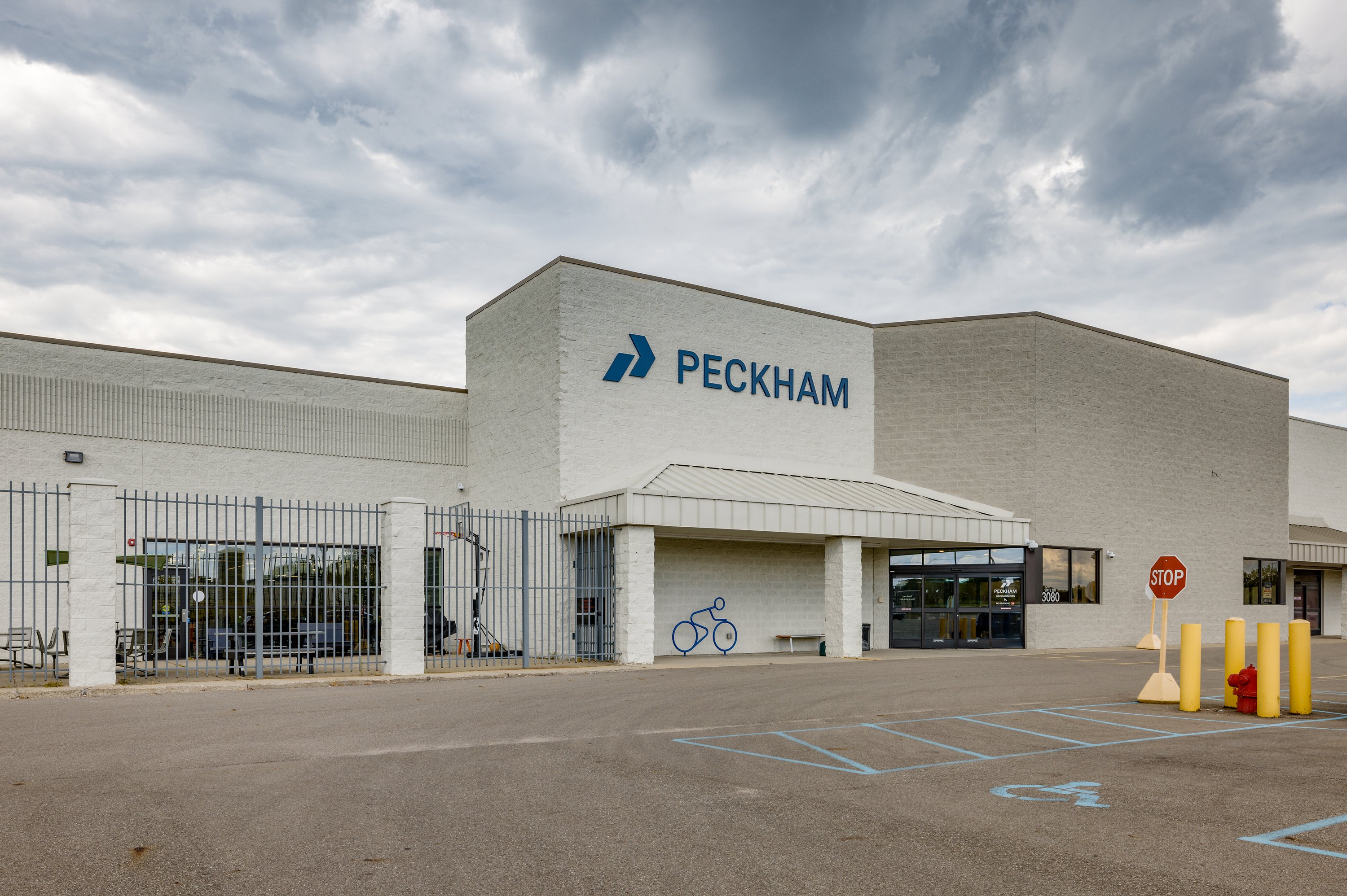 3080 South Linden Rd, Flint, MI 48507
