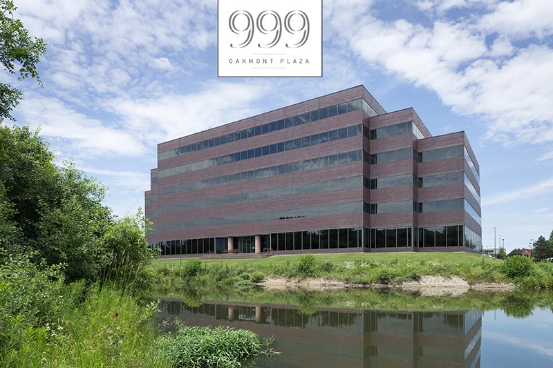 999 Oakmont Plaza Dr, Westmont, IL 60559
