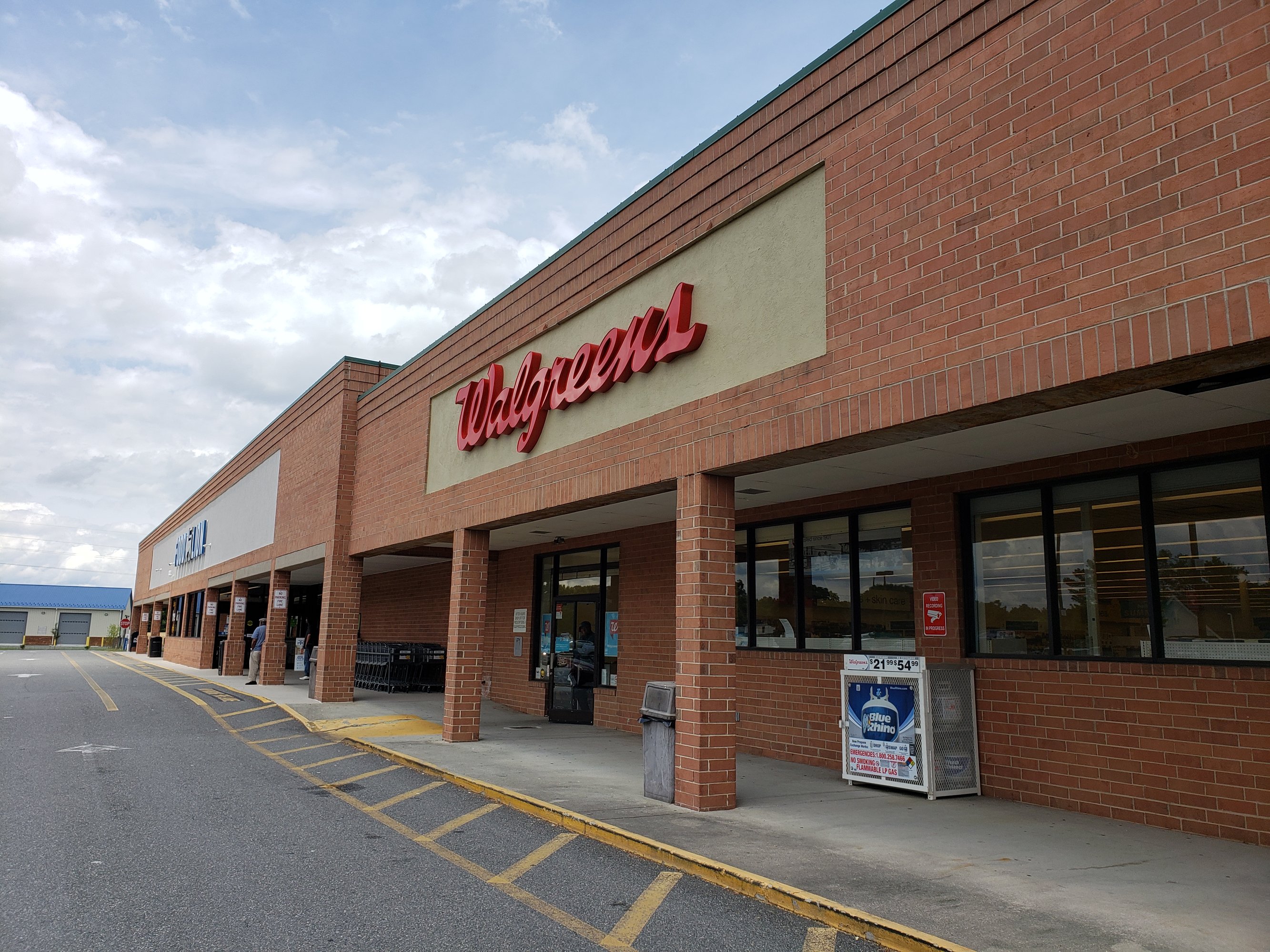 4665 Richmond Rd, Warsaw, VA 22572