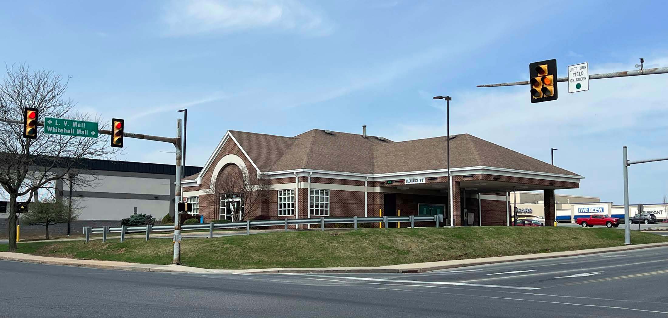 1205 Grape St, Whitehall, PA 18052