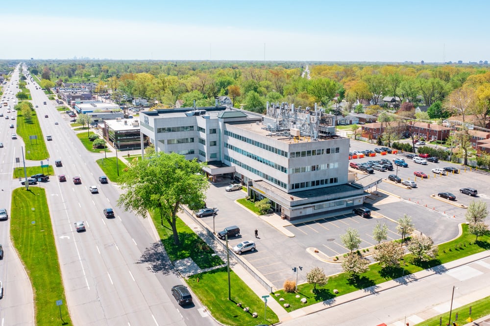 30701 Woodward Ave, Royal Oak, MI 48073