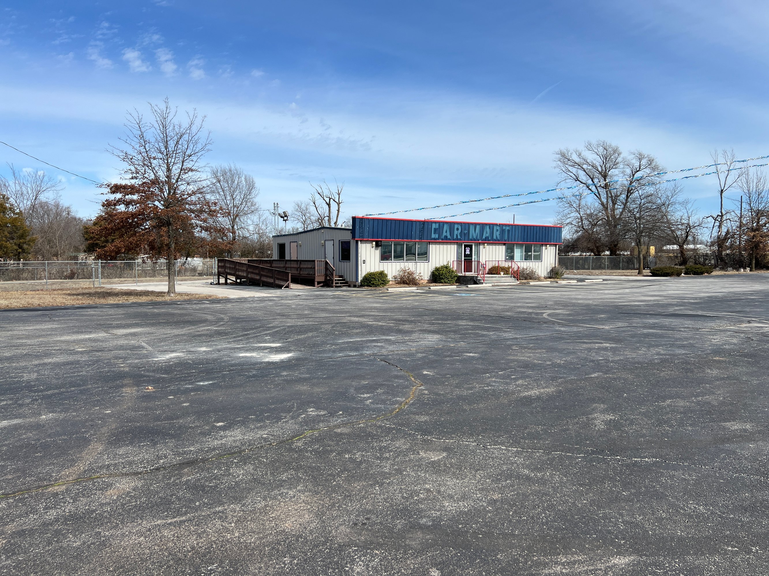 3245 W Sunshine St, Springfield, MO 65807