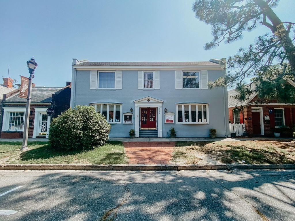 115 E Pennsylvania Ave, Southern Pines, NC 28387