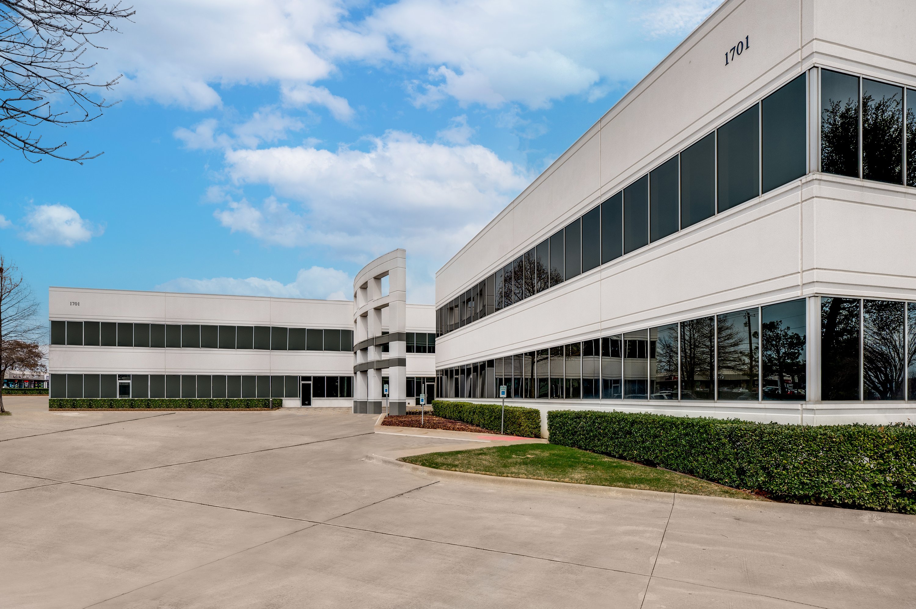 1701 E Lamar Blvd, Arlington, TX 76006