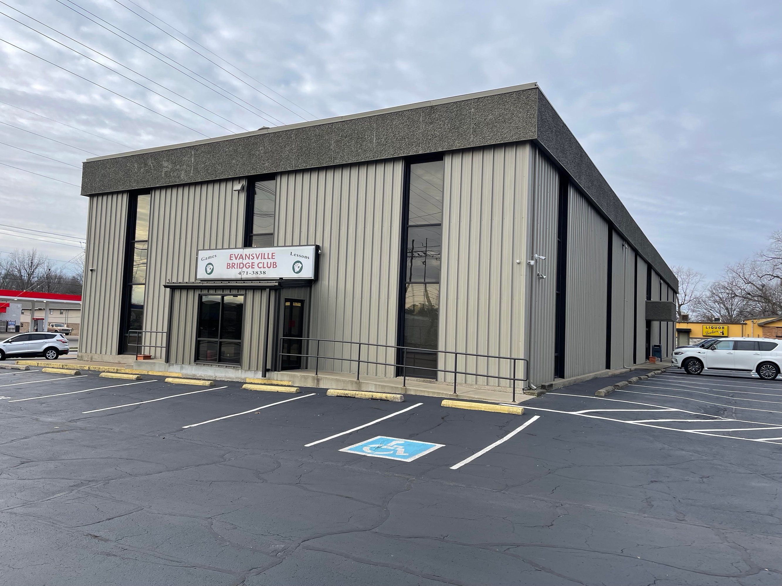 1523 S Green River Rd, Evansville, IN 47715