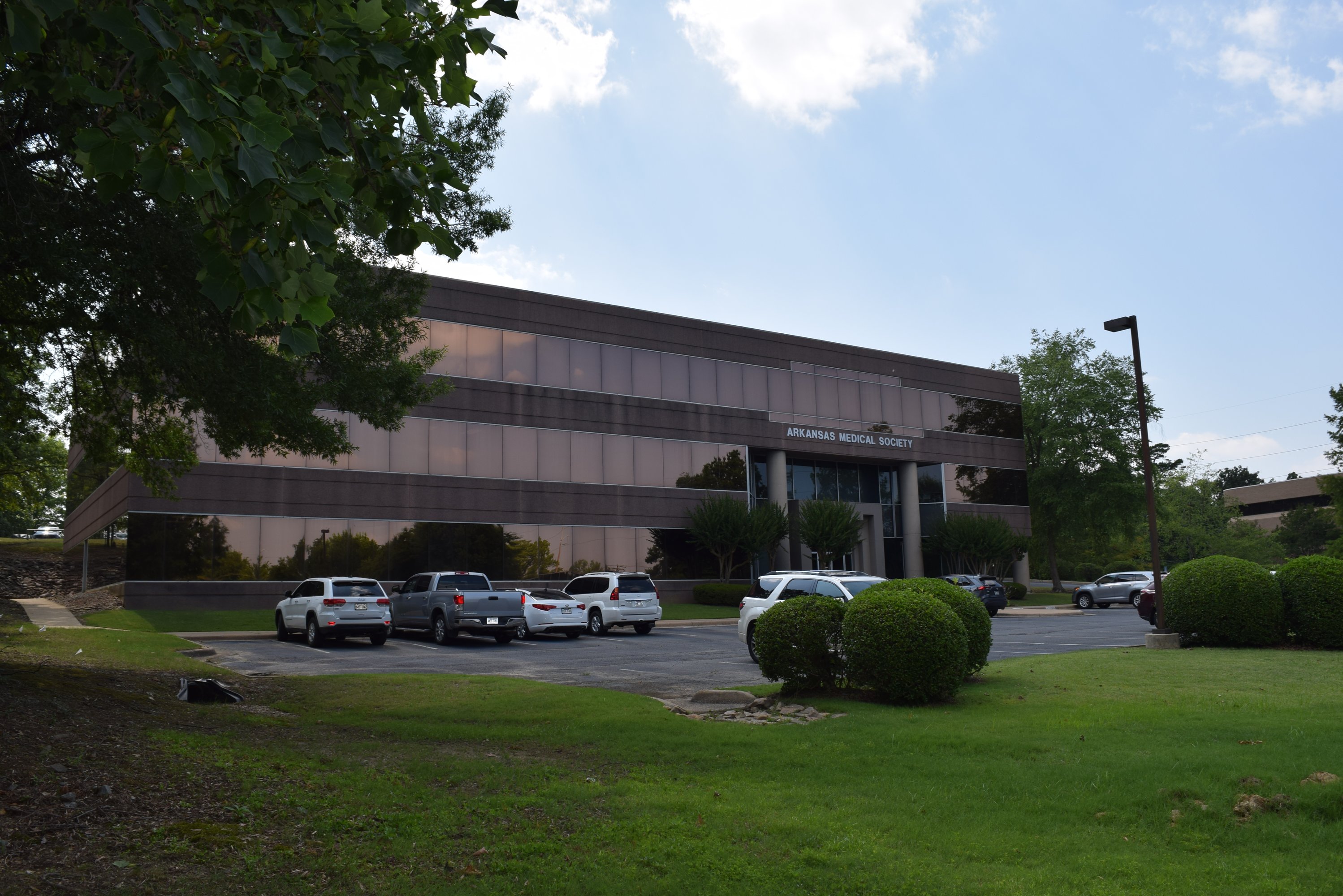 10 Corporate Hill Dr, Little Rock, AR 72205