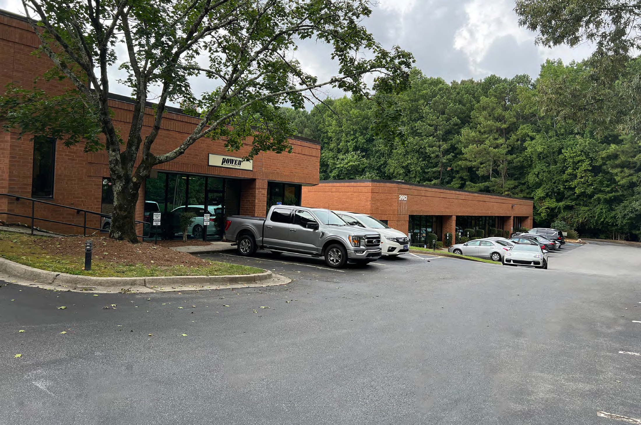 2658 Holcomb Bridge Rd, Alpharetta, GA 30022