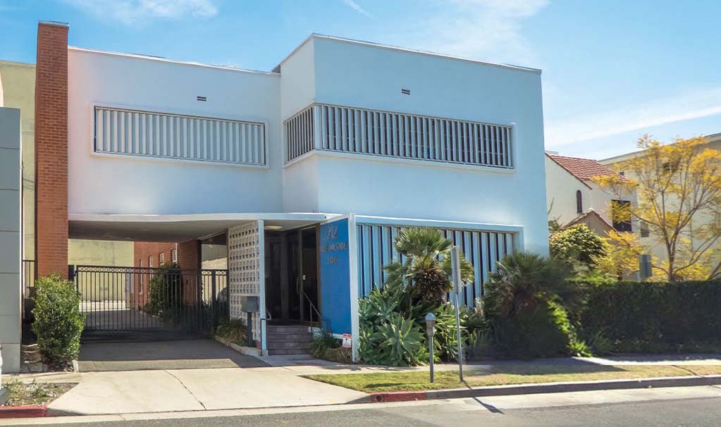 212 S Gale Dr, Beverly Hills, CA 90211