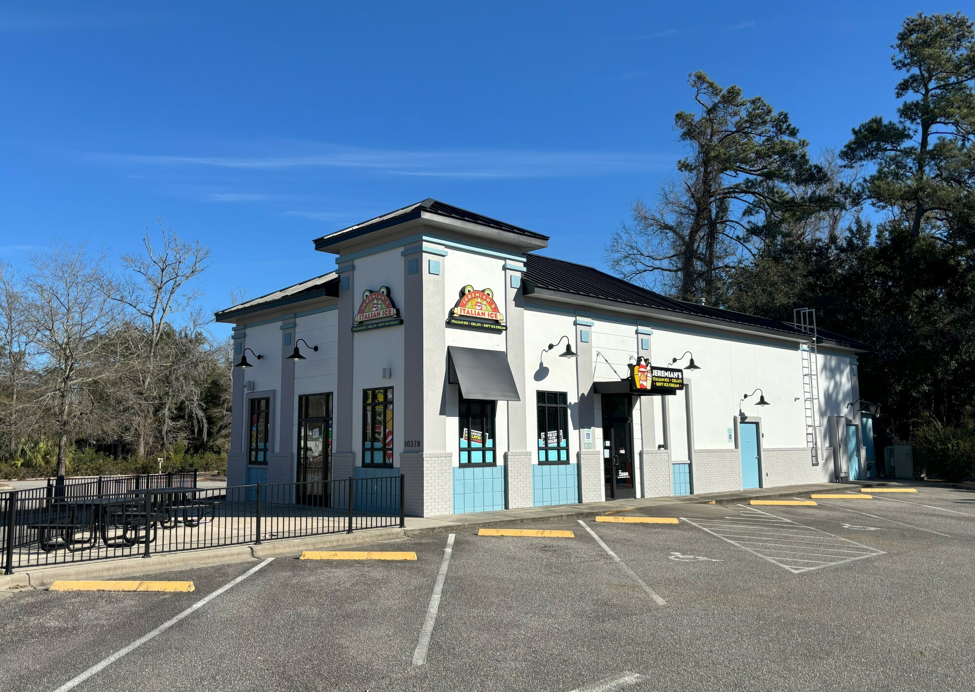 10378 Ocean Hwy, Pawleys Island, SC 29585