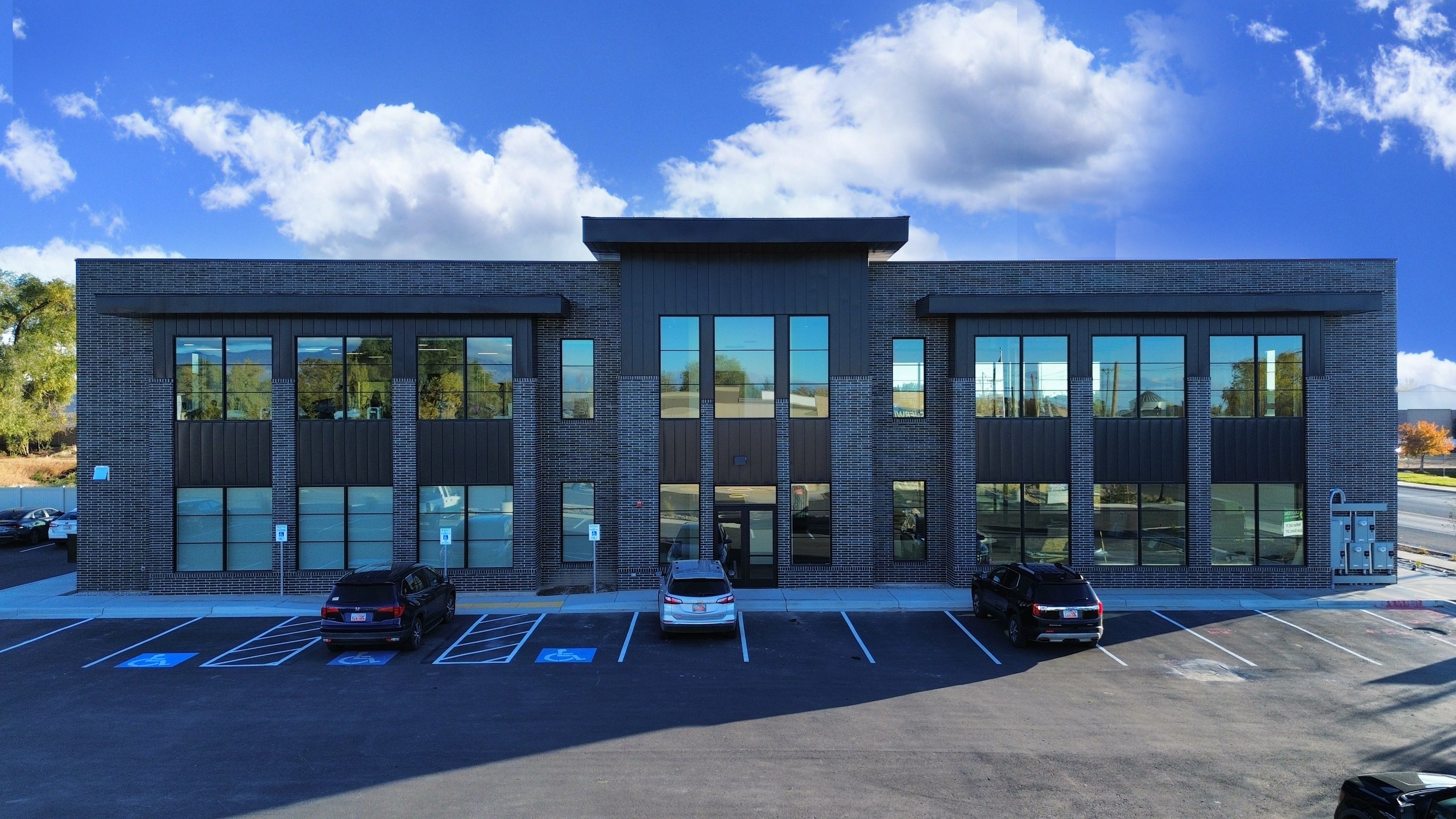 2084 N 2000 W, Clinton, UT 84015