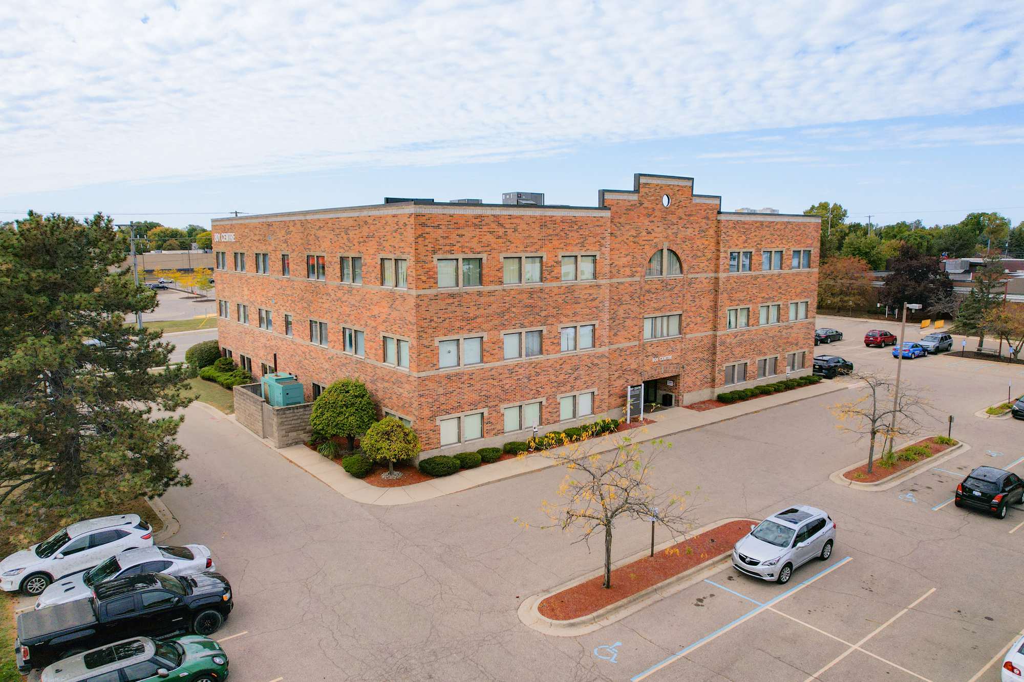 801 S Waverly Rd, Lansing, MI 48917