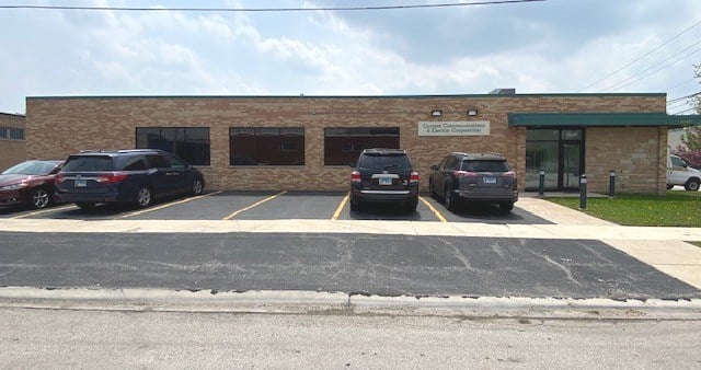 2600 W 23Rd St, Broadview, IL 60804