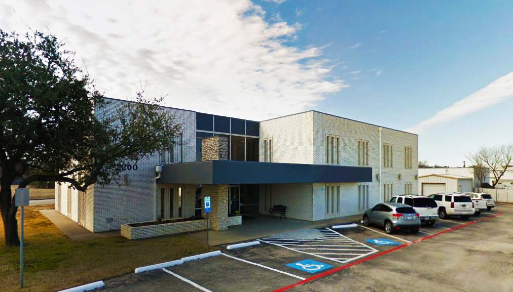 2200 Smith Barry Rd, Pantego, TX 76013