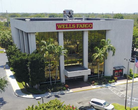 4600 Sheridan St, Hollywood, FL 33021