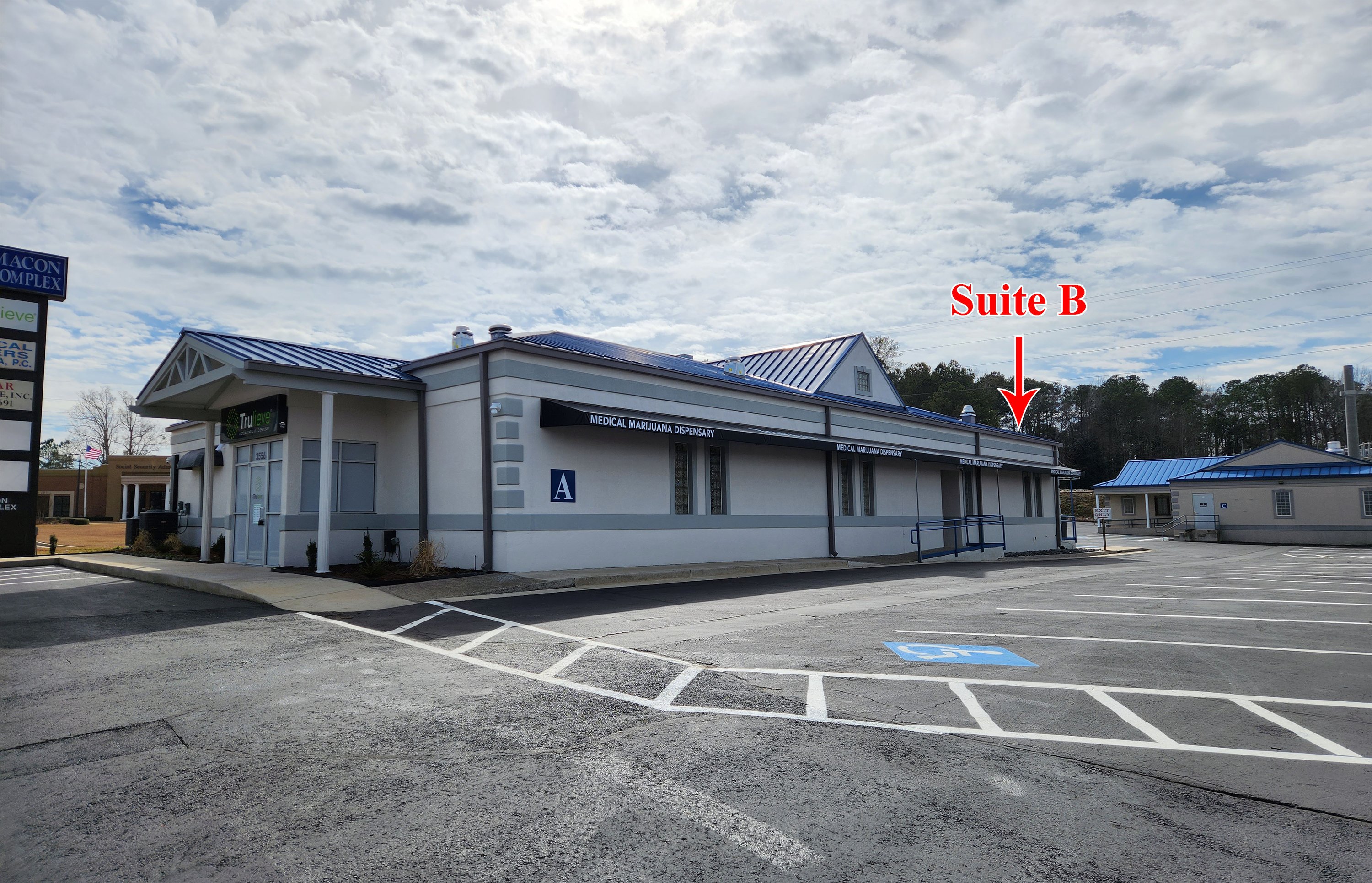 3556 Riverside Dr, Macon, GA 31210