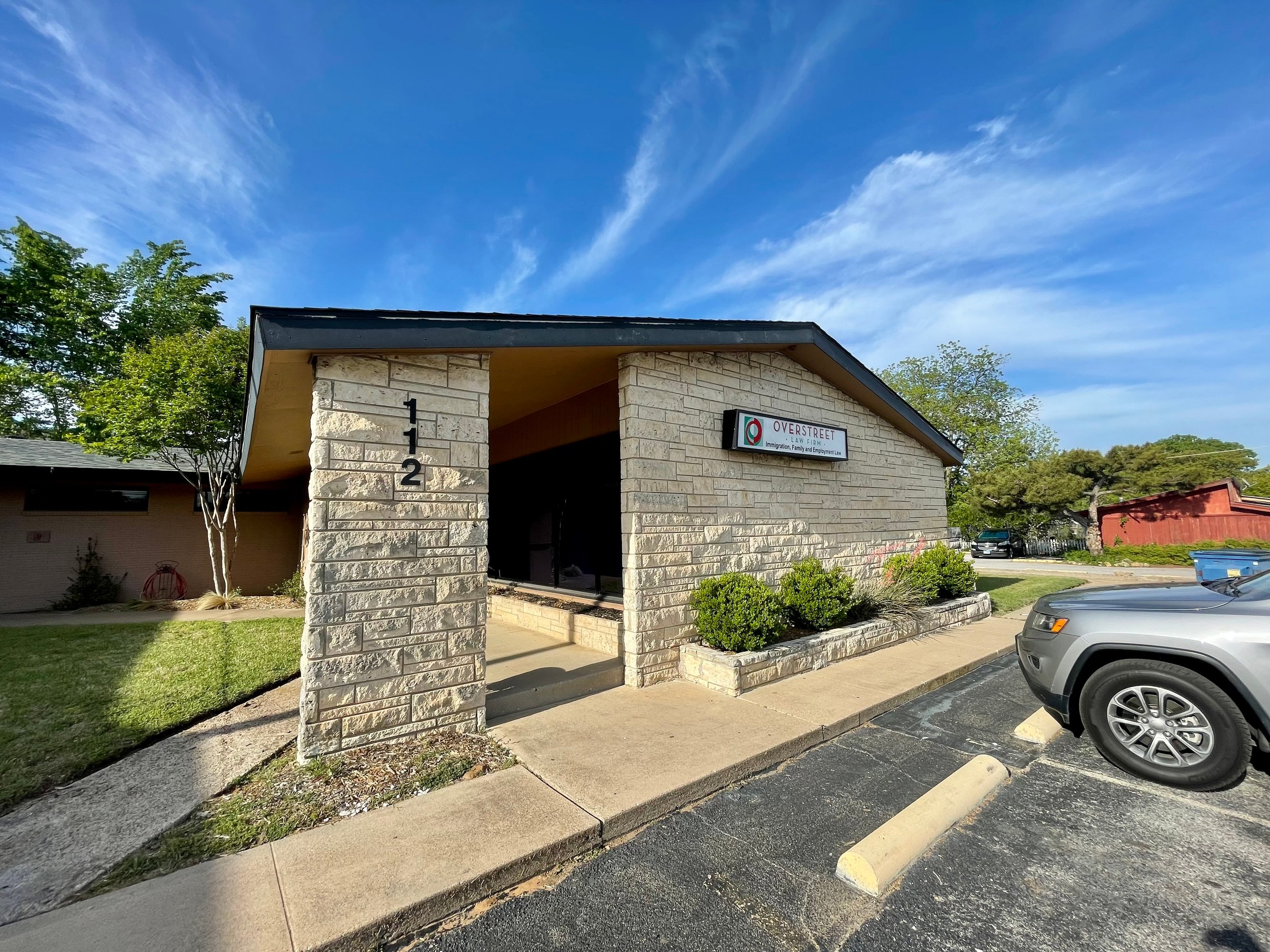 112 W Pipeline Rd, Hurst, TX 76053