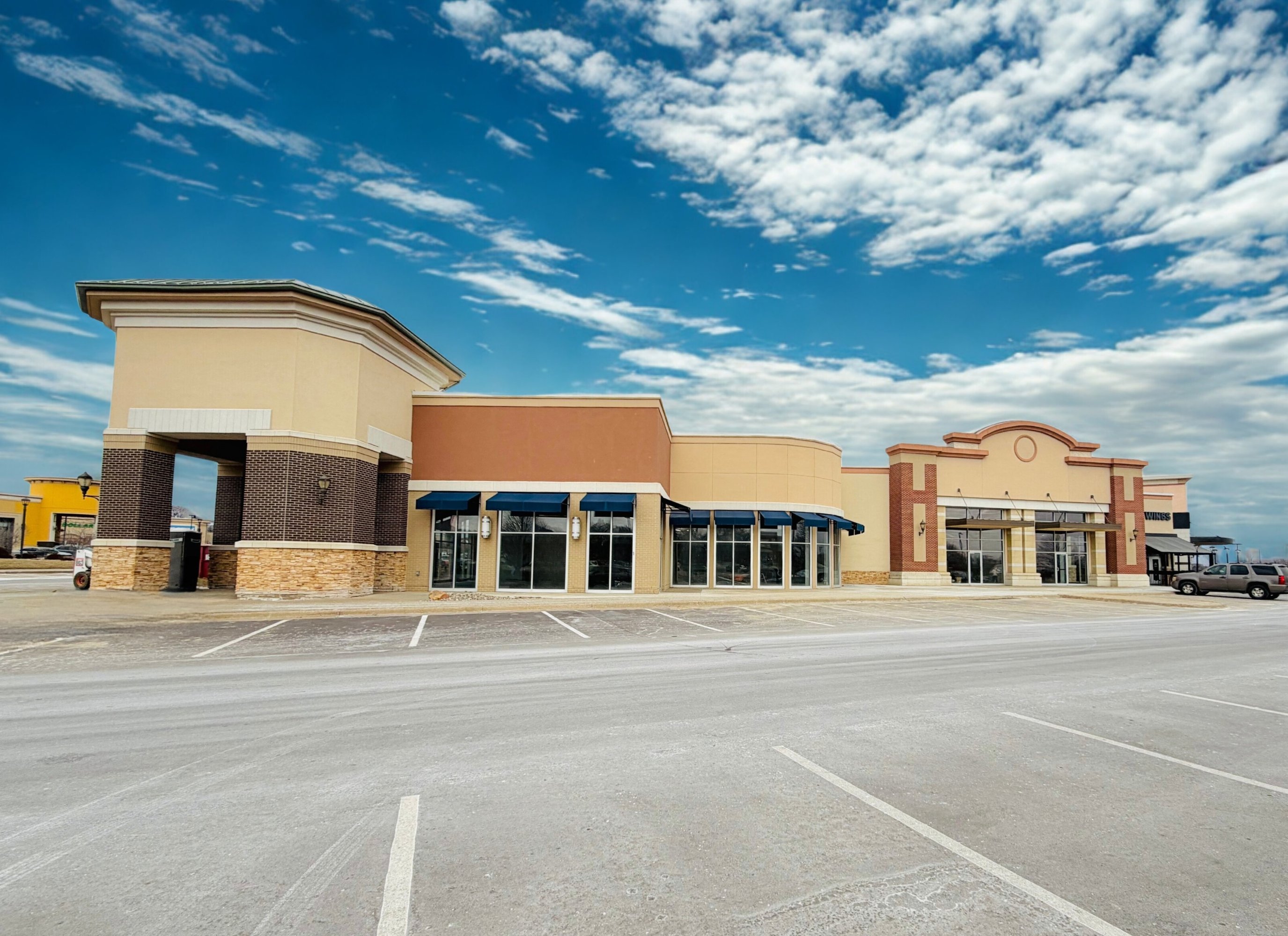 5001 Sergeant Rd, Sioux City, IA 51106