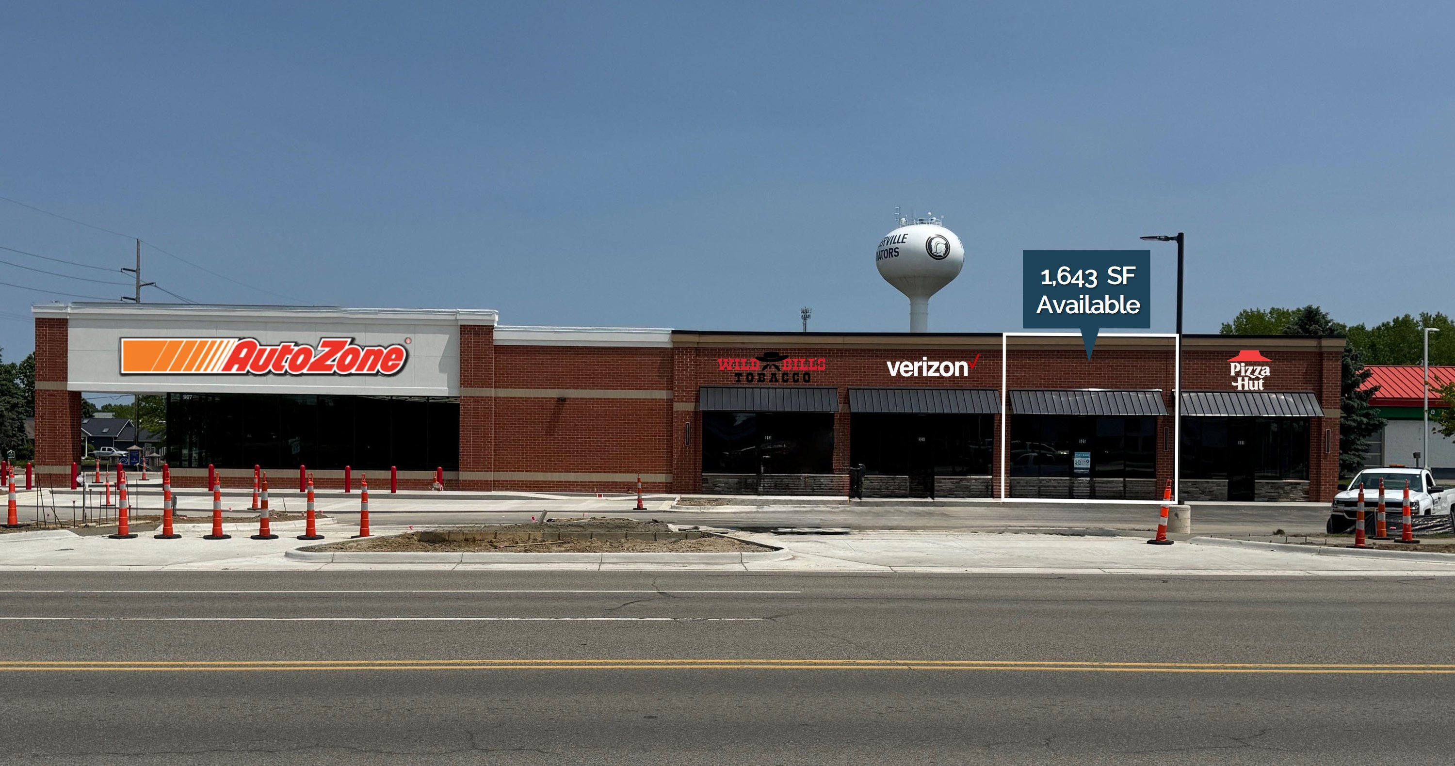 929 S Grand Ave, Fowlerville, MI 48836