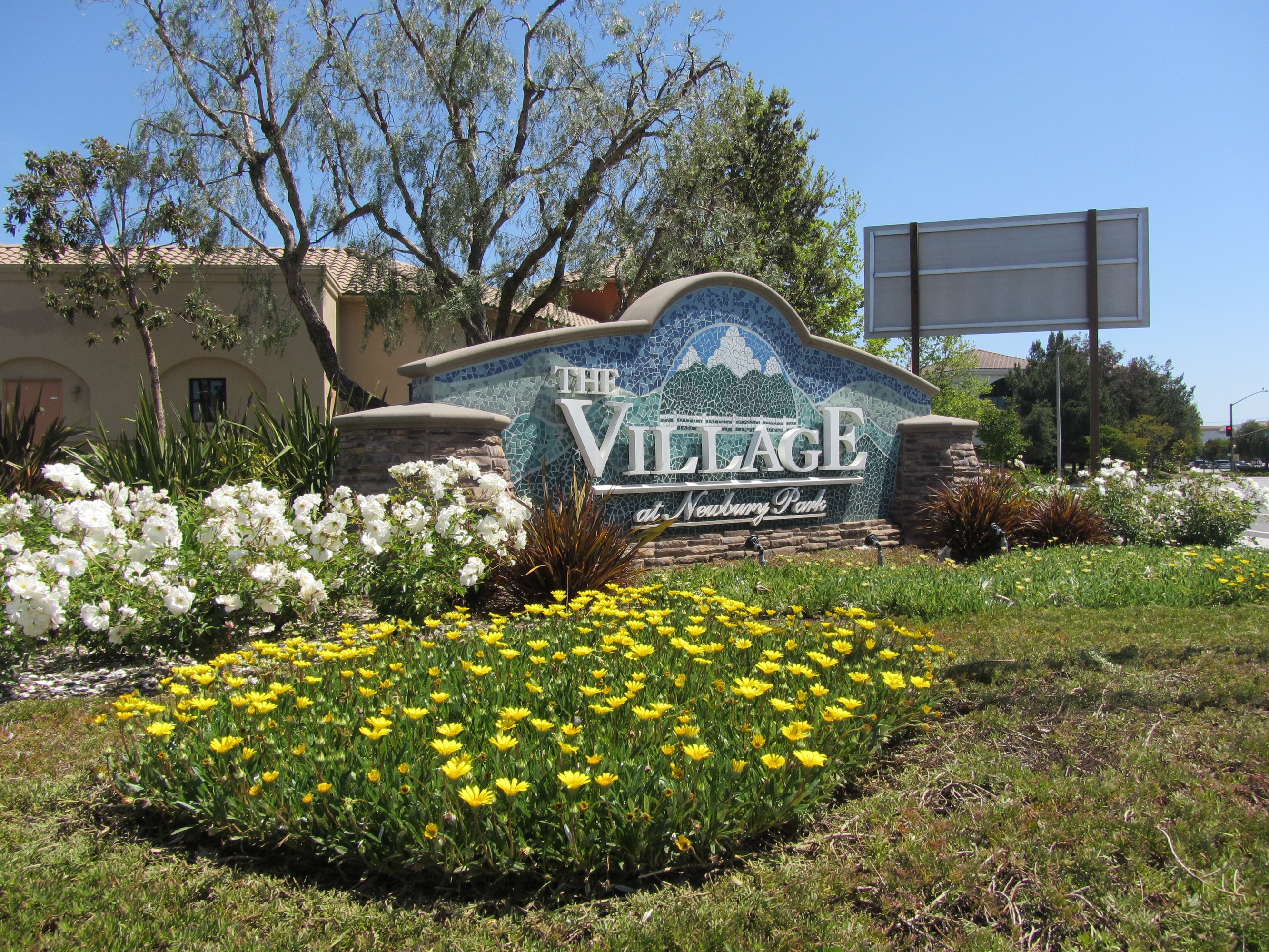 1015 Broadbeck Dr, Thousand Oaks, CA 91320