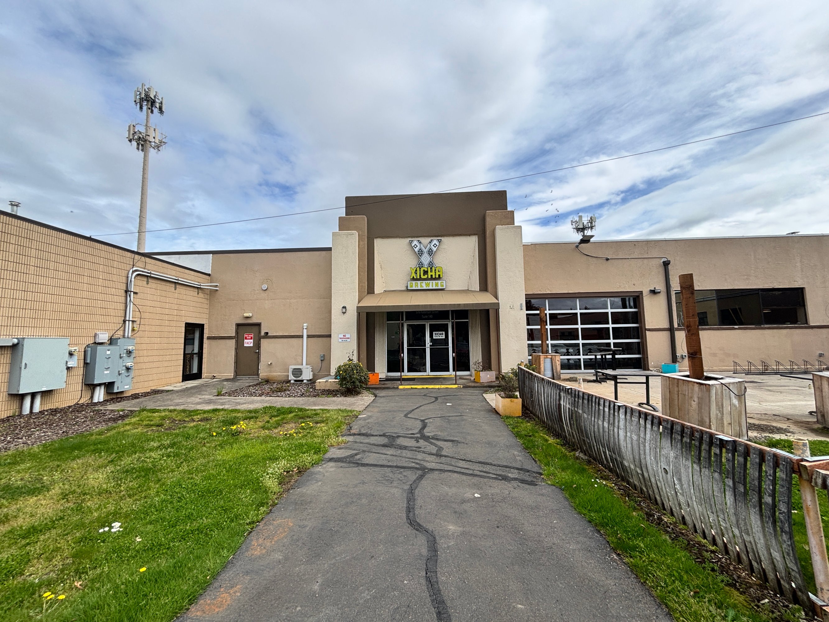 576 Patterson St NW, Salem, OR 97304