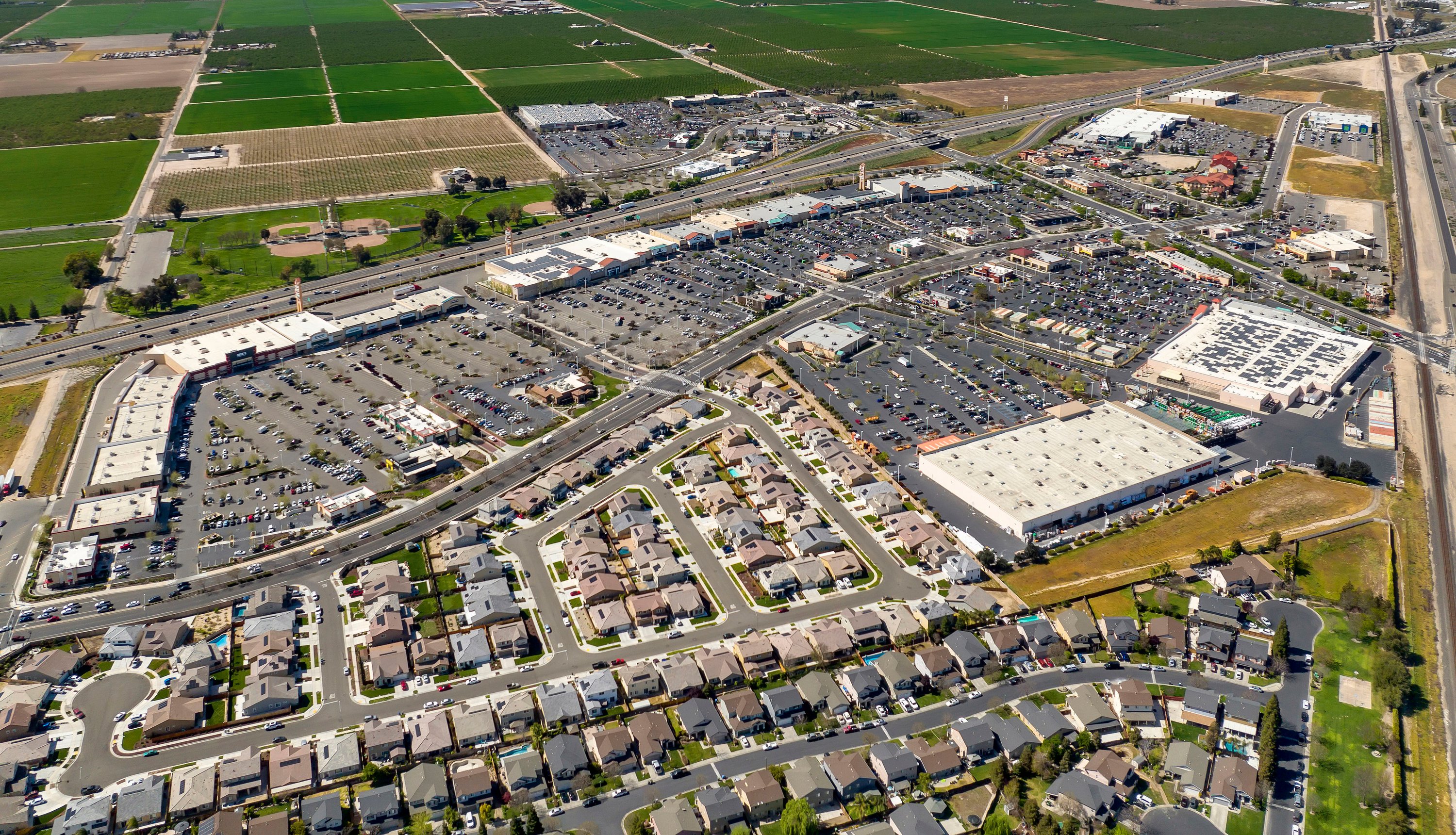 2801 Countryside Dr, Turlock, CA 95380