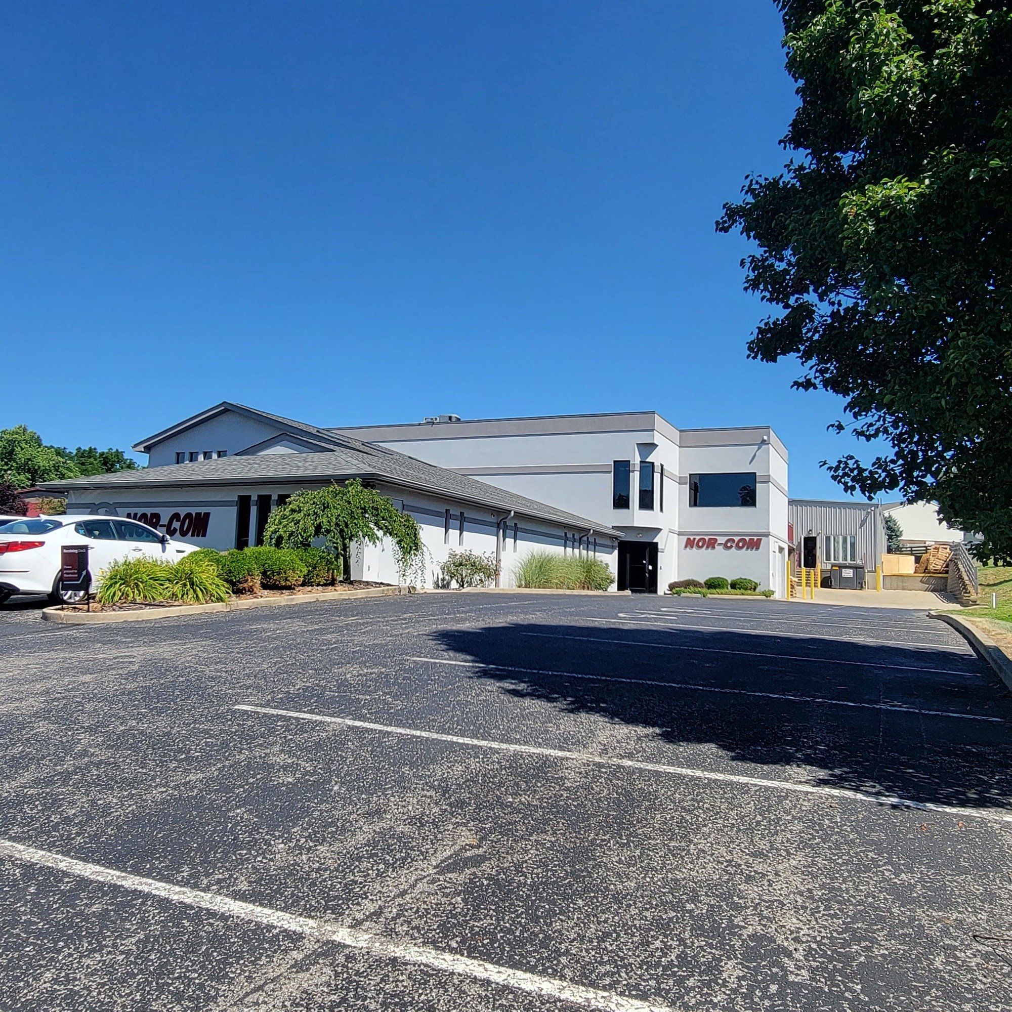 2126 Petersburg Rd, Hebron, KY 41048