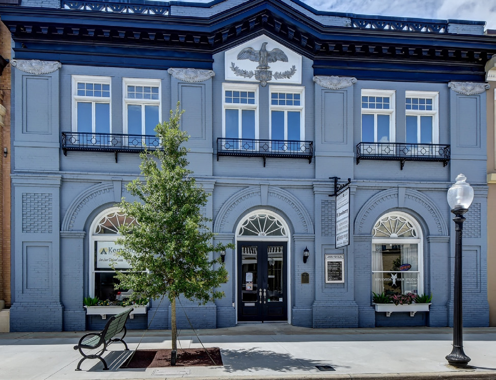 110 W Indiana Ave, Deland, FL 32720