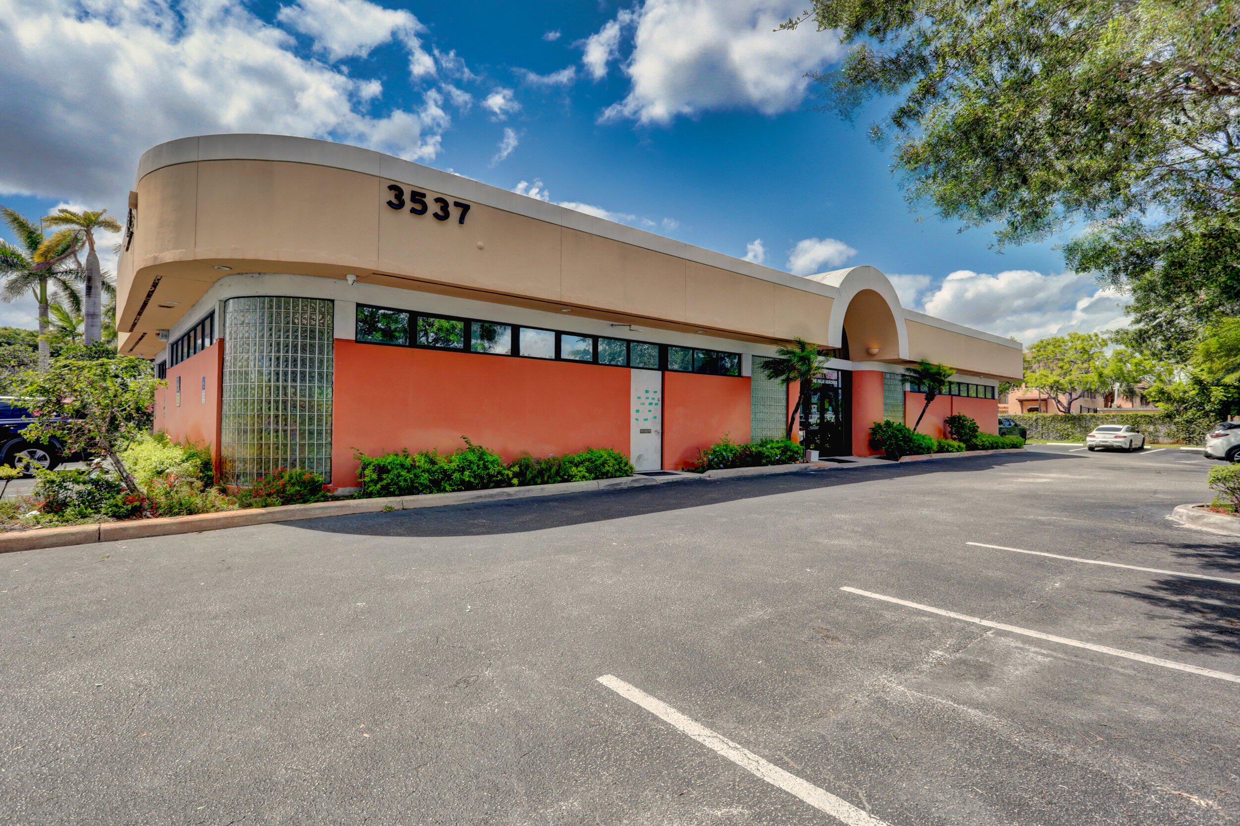 3537 Forest Hill Blvd, West Palm Beach, FL 33406